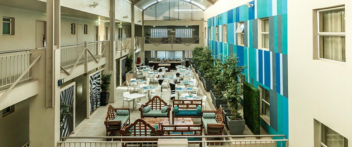 Peermont Metcourt Hotel Francistown Eksteriør bilde