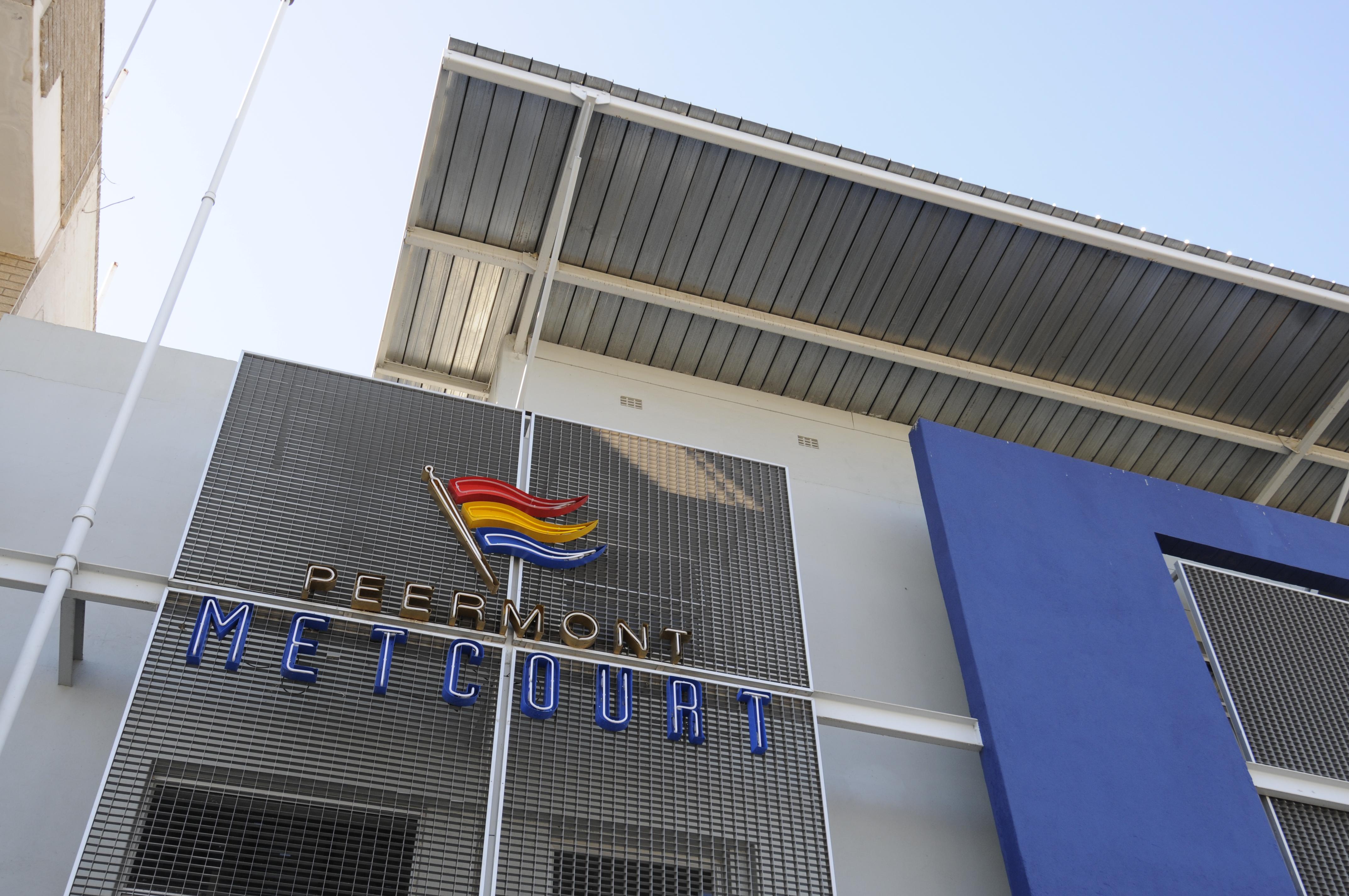 Peermont Metcourt Hotel Francistown Eksteriør bilde
